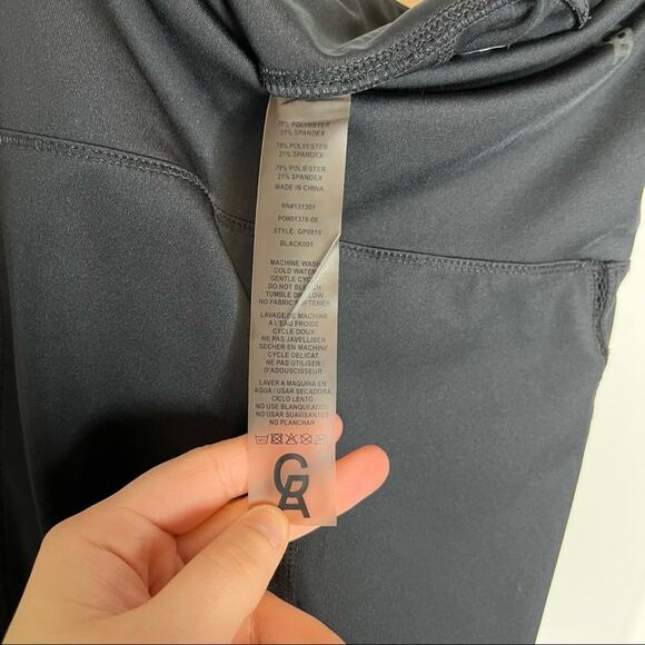 Good American Black Mesh Curve Sculpt Capri Legging Size 1 - Picture 8 of 10